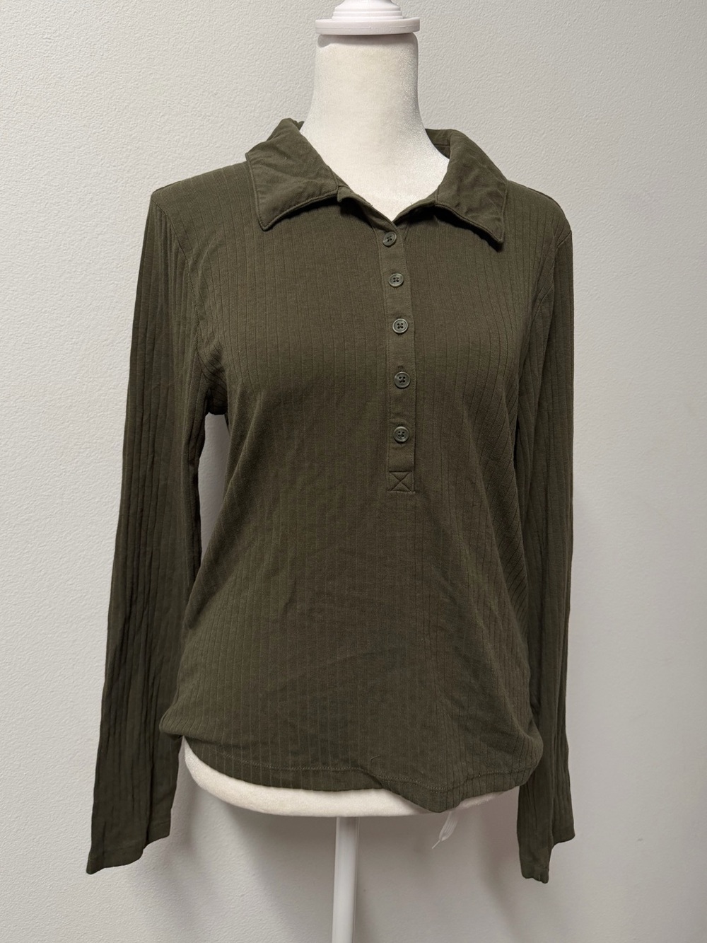 GAP Olive Green Ribbed Collared Henley Long Sleeve Top Women’s Large